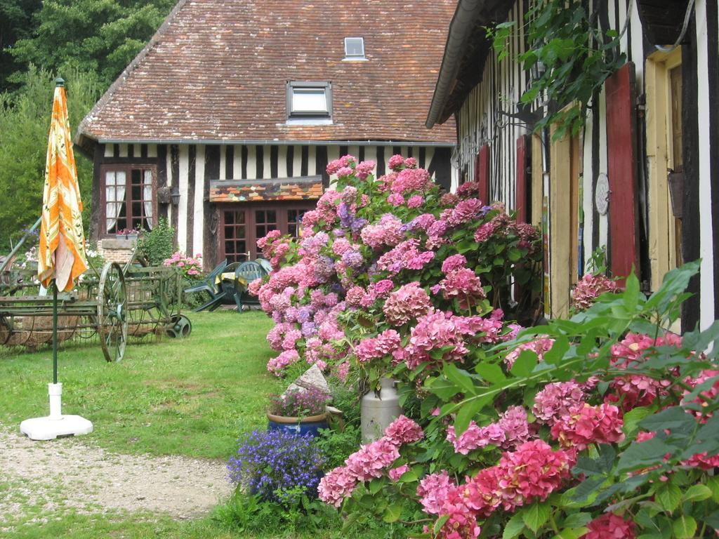 Bed and Breakfast La Boursaie à Livarot-Pays-d'Auge Extérieur photo