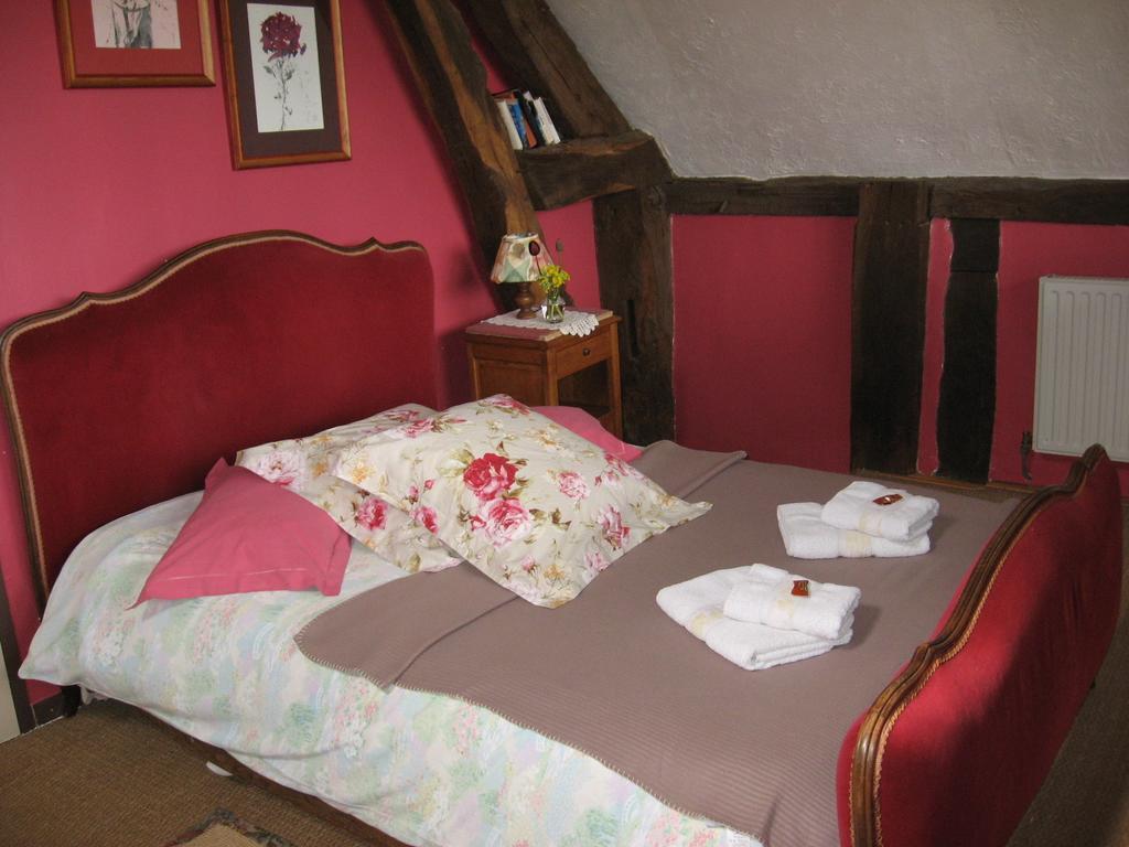 Bed and Breakfast La Boursaie à Livarot-Pays-d'Auge Chambre photo